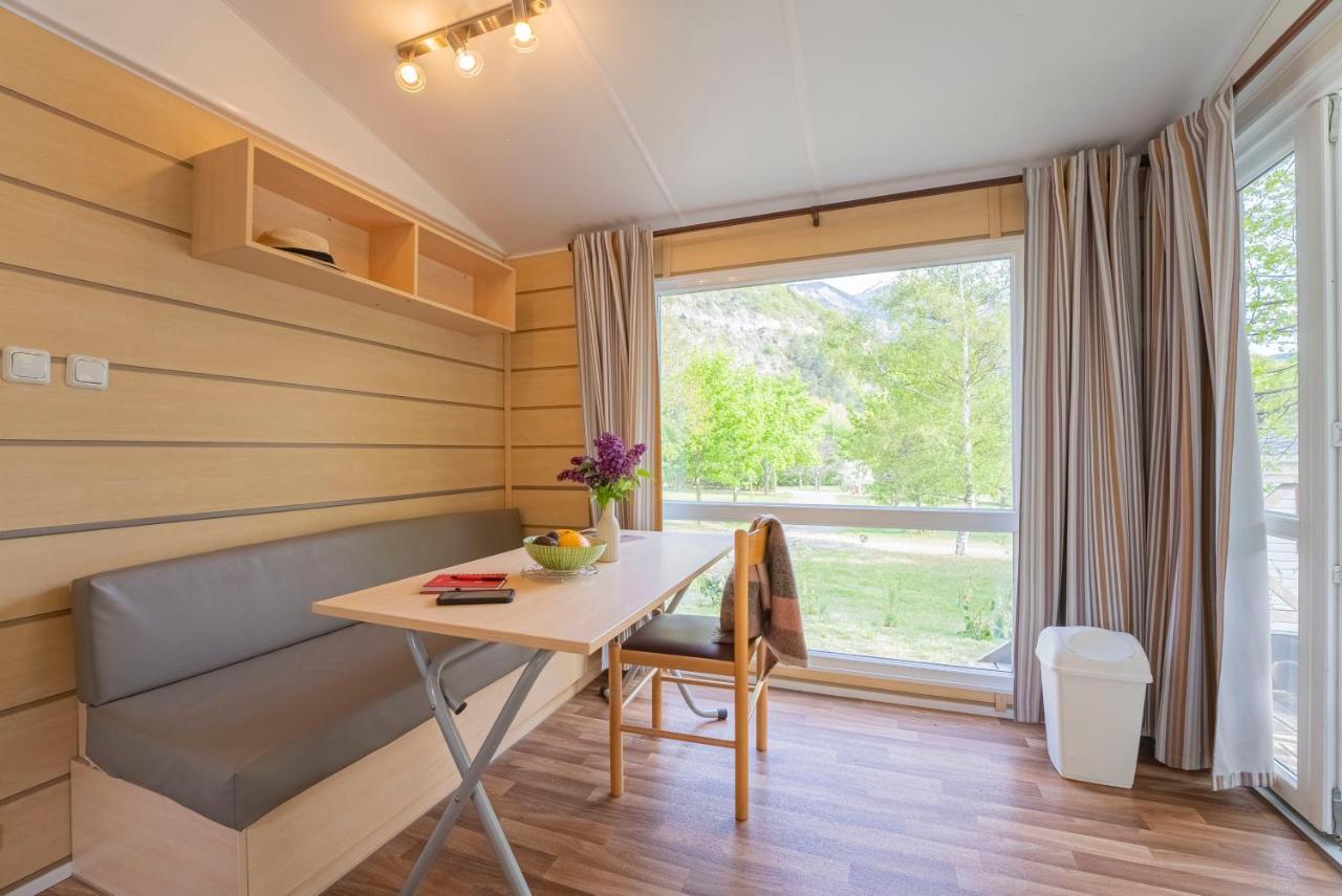 Camping New Rabioux Chateauroux-les-Alpes Exterior foto